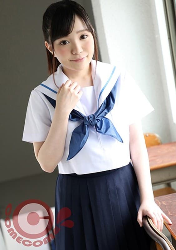 誰もいない放課後の教室に彼女を残らせて、セーラー服を着せたままドキドキしながらエッチをしたら、もの凄く興奮した…。 有馬すずのパッケージ画像