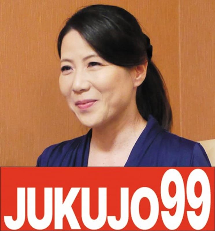 マッサージ室で行われる五十路巨乳妻の不倫行為 大石忍のパッケージ画像