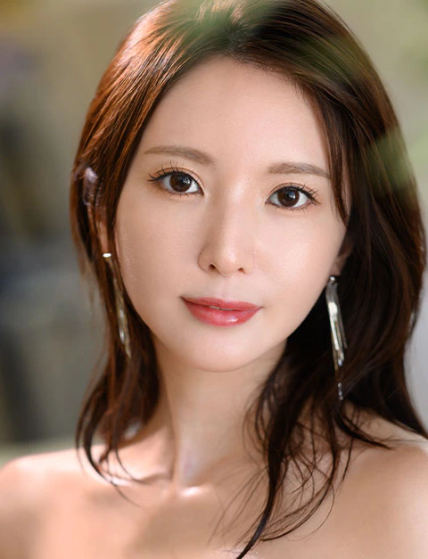 新妻ゆうかのプロフィール画像